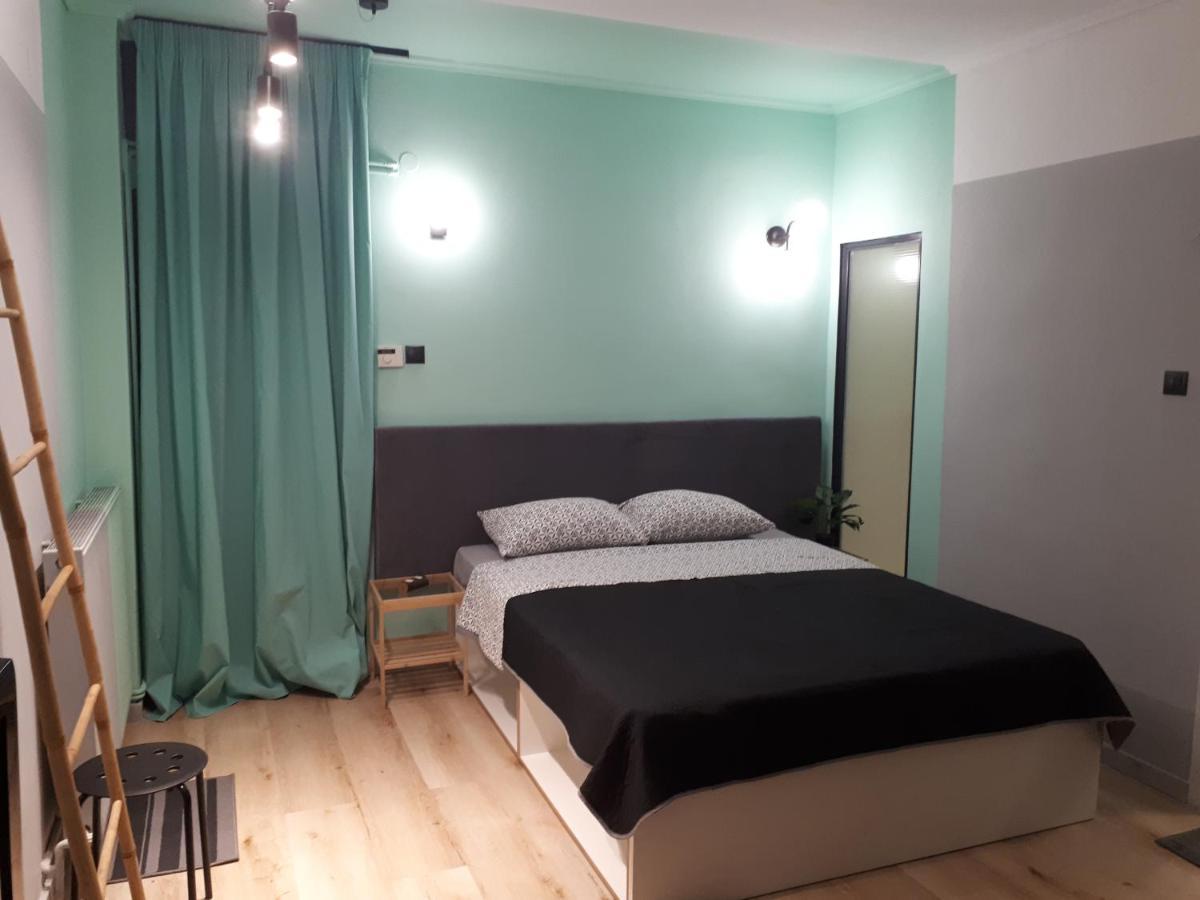 Agias Sofias Square Stunning Suite Salonicco Esterno foto